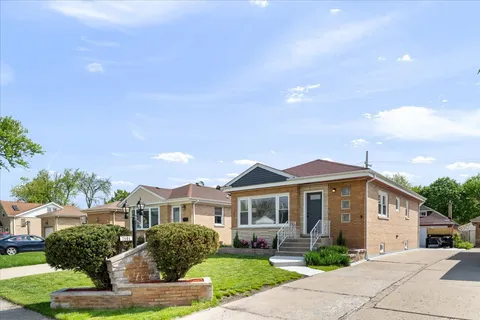 $574,500 | 7101 North Ottawa Avenue, Chicago, IL 60631