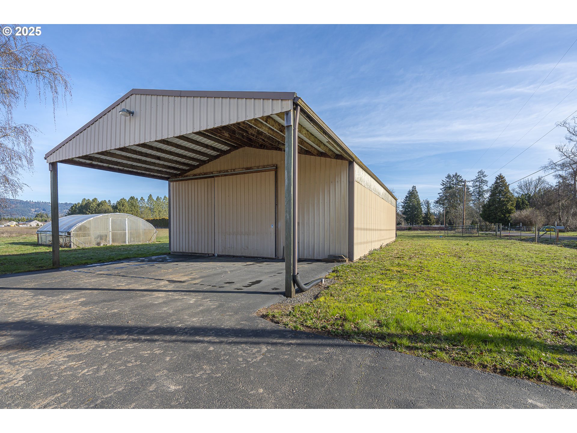 23505 Northeast Dillon Road Newberg, OR 97132 - Photo 2 of 21 Gallery Image 2