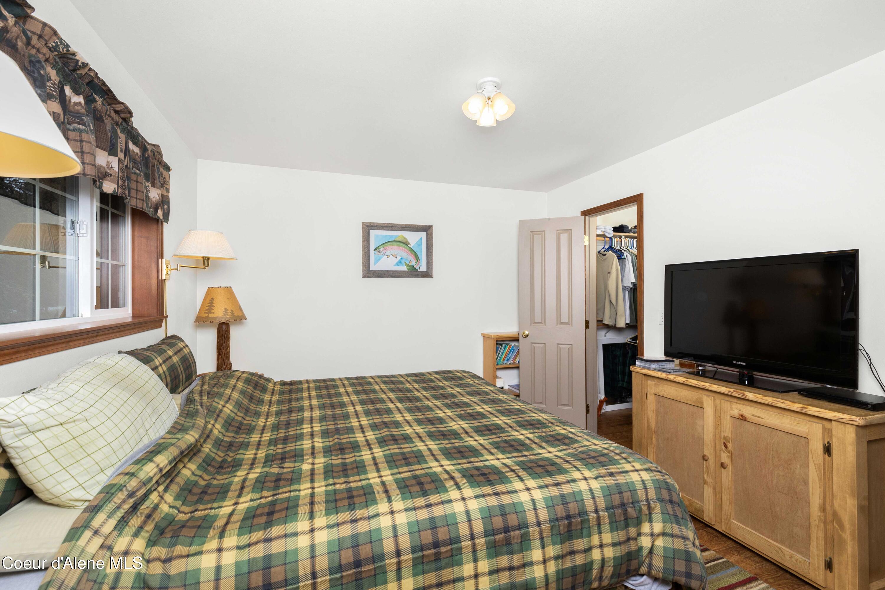 5565 Selle Road Sandpoint, ID 83864 - Photo 11 of 40 17