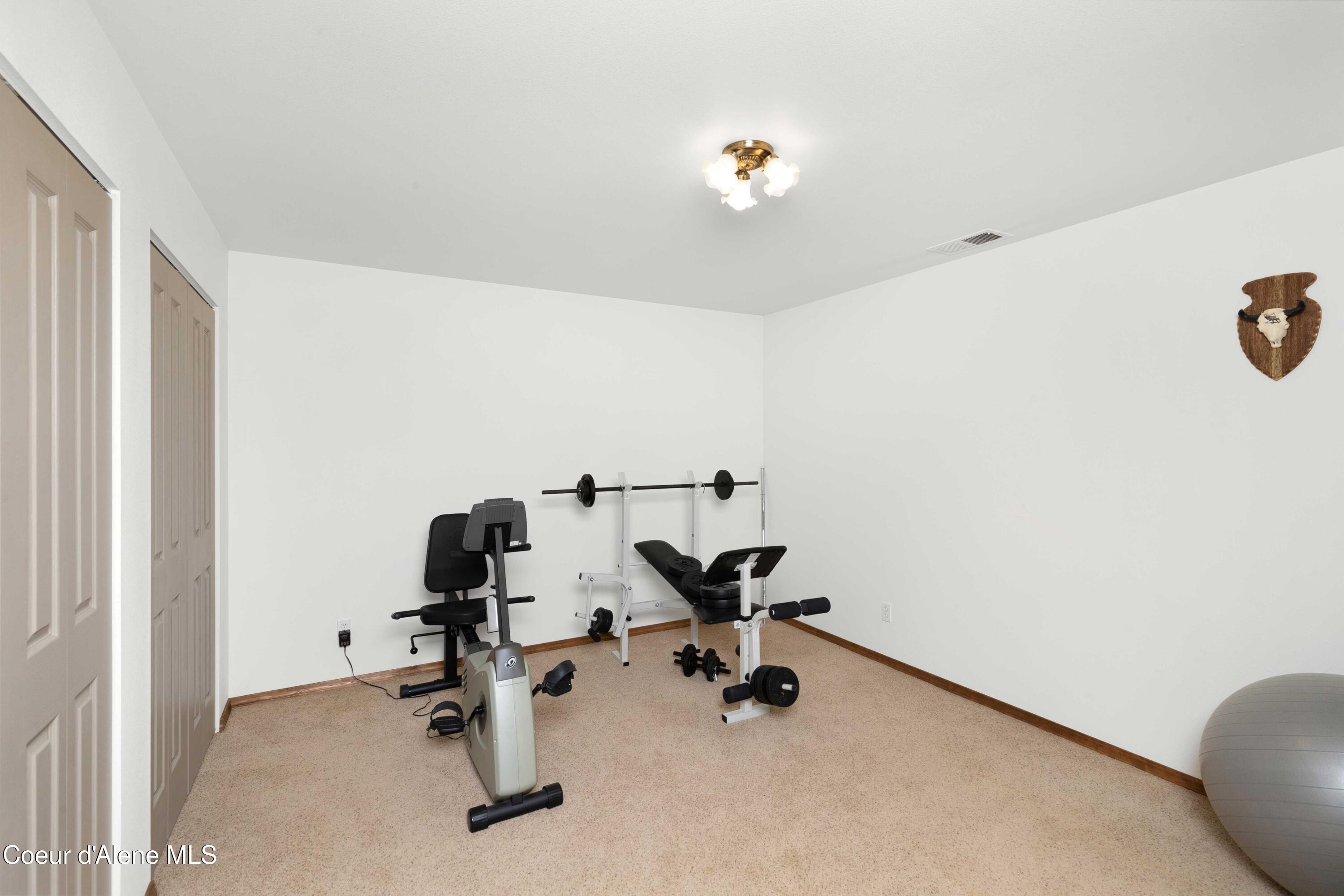 5565 Selle Road Sandpoint, ID 83864 - Photo 21 of 40 11