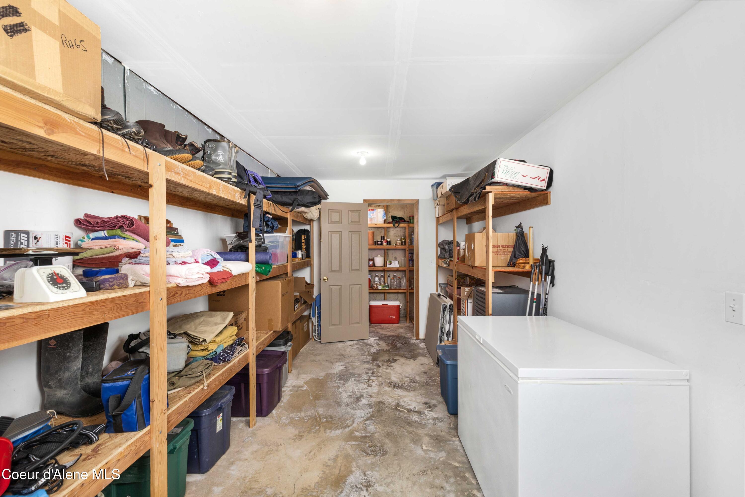 5565 Selle Road Sandpoint, ID 83864 - Photo 27 of 40 26