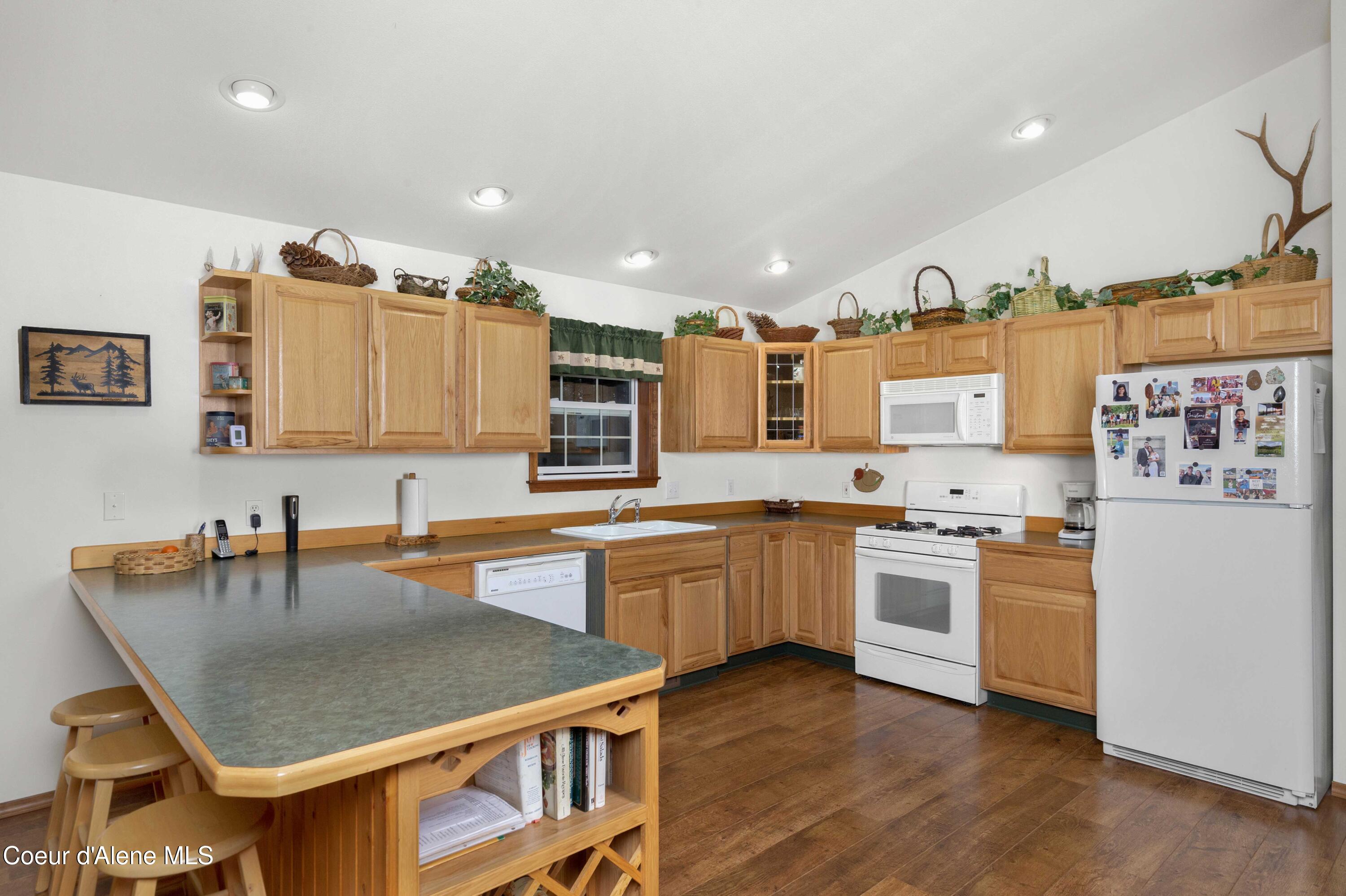 5565 Selle Road Sandpoint, ID 83864 - Photo 7 of 40 06