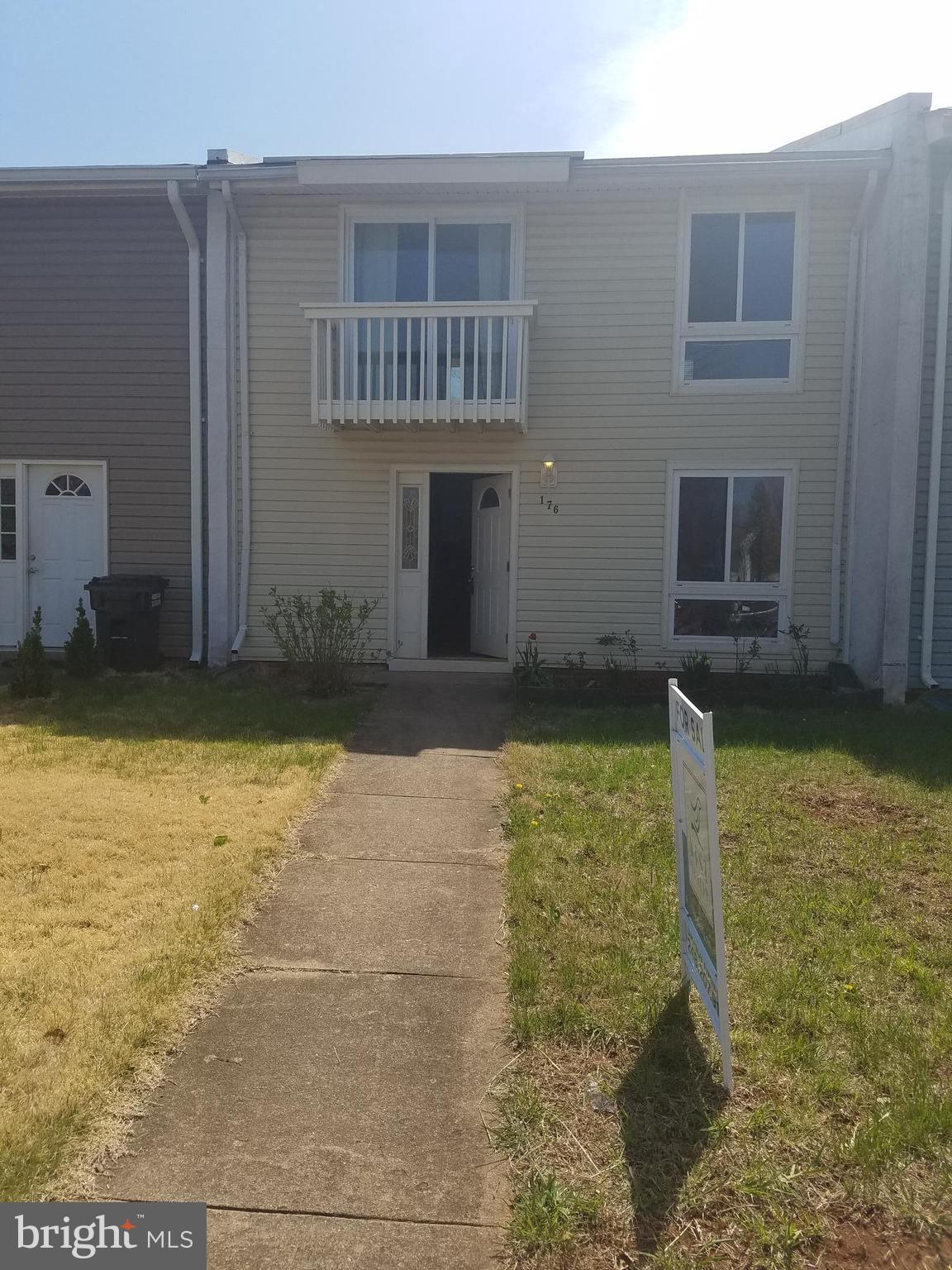 176 North Cottage Road Sterling, VA 20164 - Photo 1 of 23 Exterior (Front)
