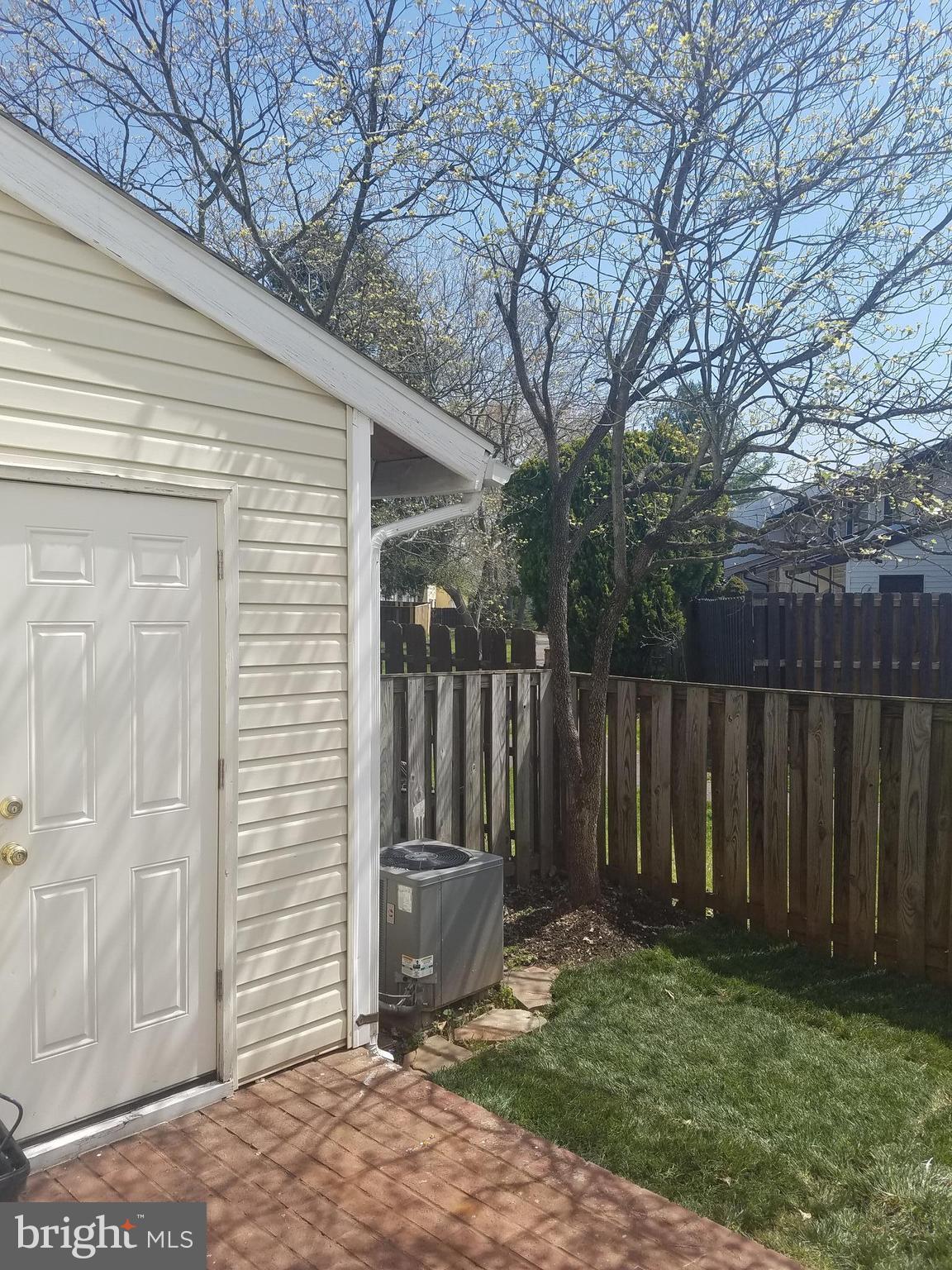 176 North Cottage Road Sterling, VA 20164 - Photo 21 of 23 Exterior (Rear)