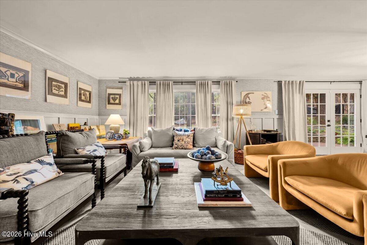 145 Steelman Road Southern Pines, NC 28387 - Photo 18 of 63 Living room