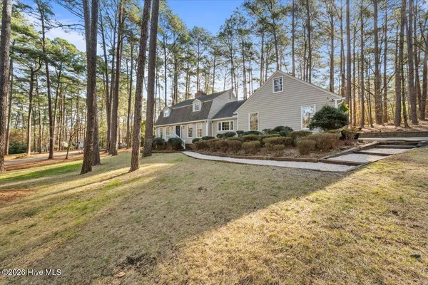 $785,000 | 145 Steelman Road, Southern Pines, NC 28387