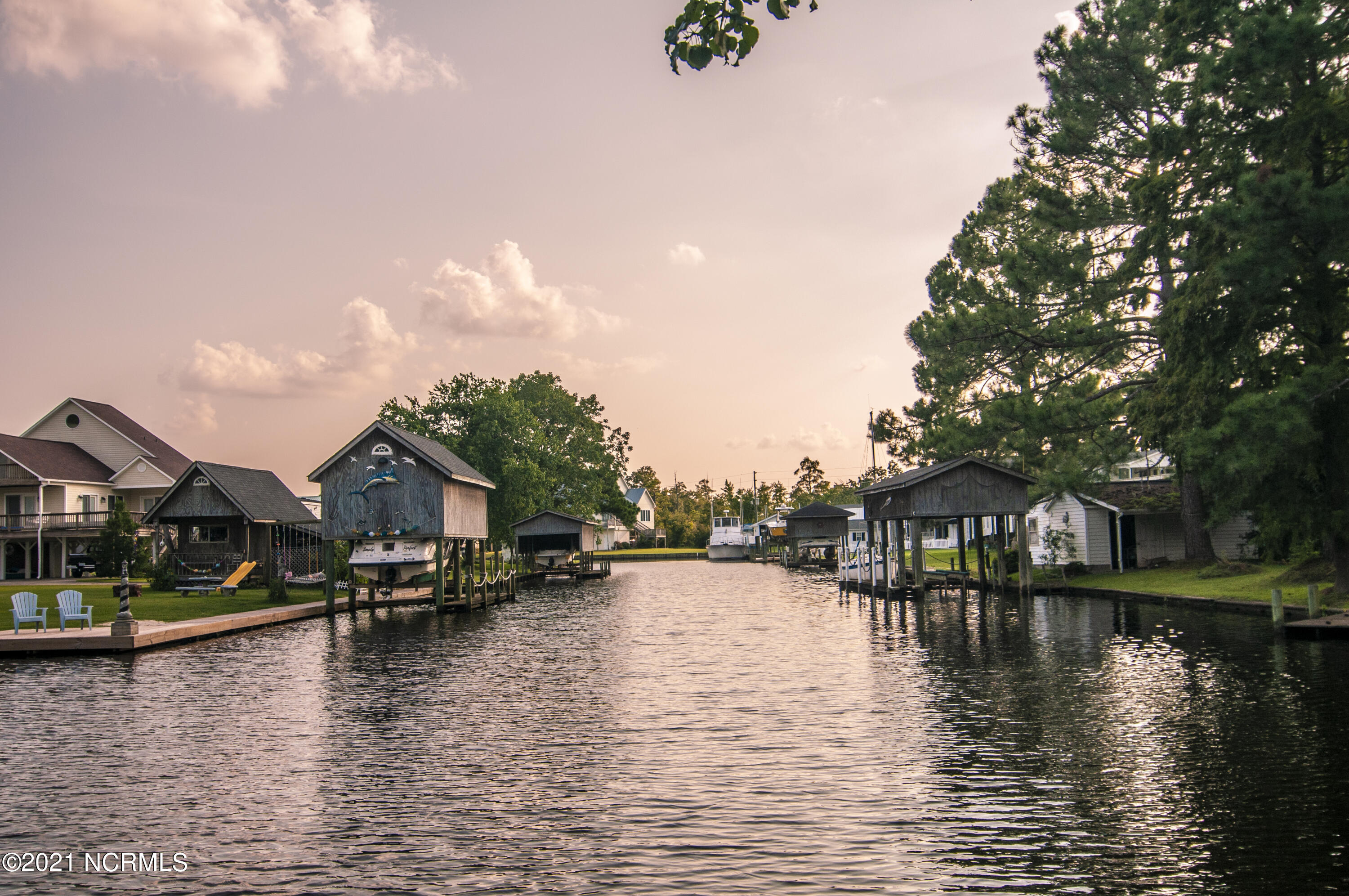 24 Portside Drive Chocowinity, NC 27817 - Photo 3 of 74 stills0000700001