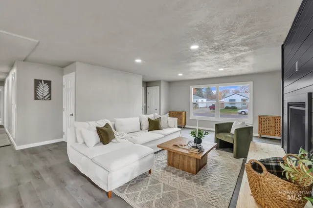 $345,900 | 1942 Burton Avenue, Burley, ID 83318