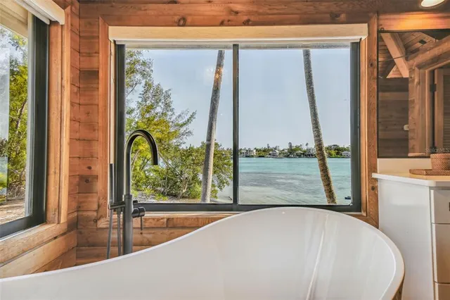 $40,000 | 7147 La Lenaire Drive, Longboat Key, FL 34228