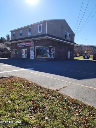 $1,300 | 120 Main Avenue, Unit 1, Hawley, PA 18428