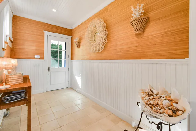 a view of a entryway door of the house