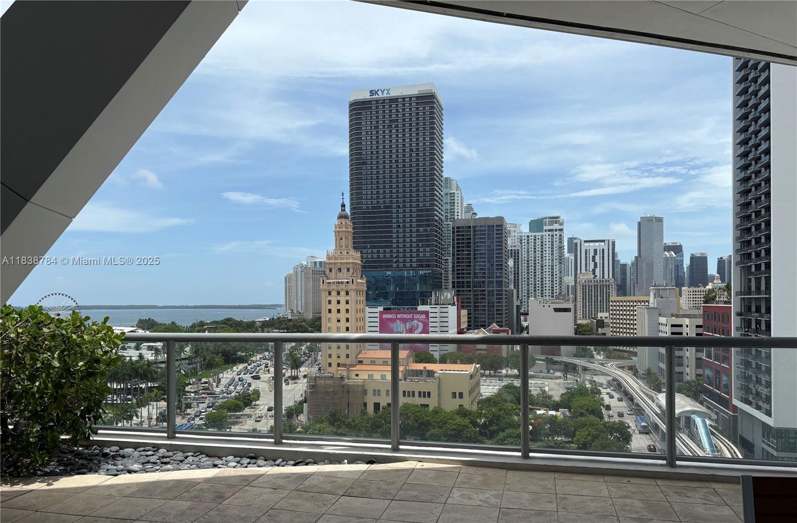 888 Biscayne Boulevard, Unit 1907 Miami, FL 33132 - Photo 16 of 20