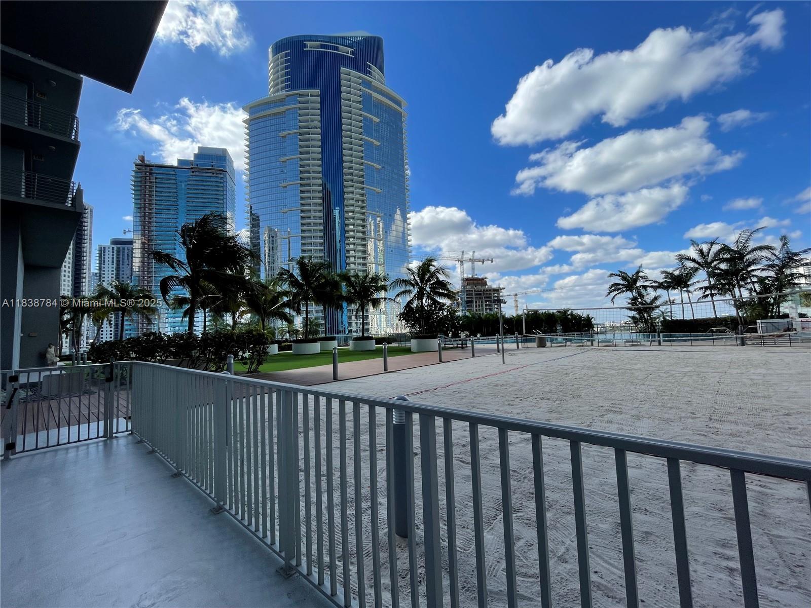 888 Biscayne Boulevard, Unit 1907 Miami, FL 33132 - Photo 18 of 20