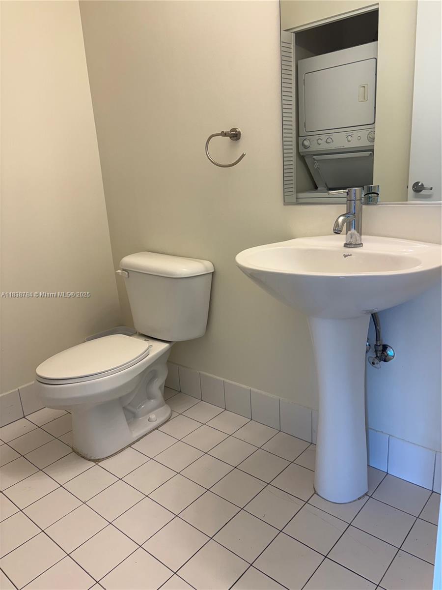 888 Biscayne Boulevard, Unit 1907 Miami, FL 33132 - Photo 5 of 20
