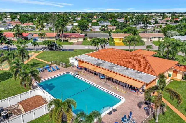 $410,000 | 4400 Northwest 45th Court, Tamarac, FL 33319