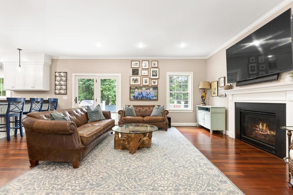 6 Linehan Way Beverly, MA 01915 - Photo 5 of 36 Gallery Image 5