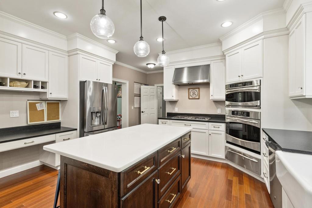 6 Linehan Way Beverly, MA 01915 - Photo 10 of 36 Gallery Image 10