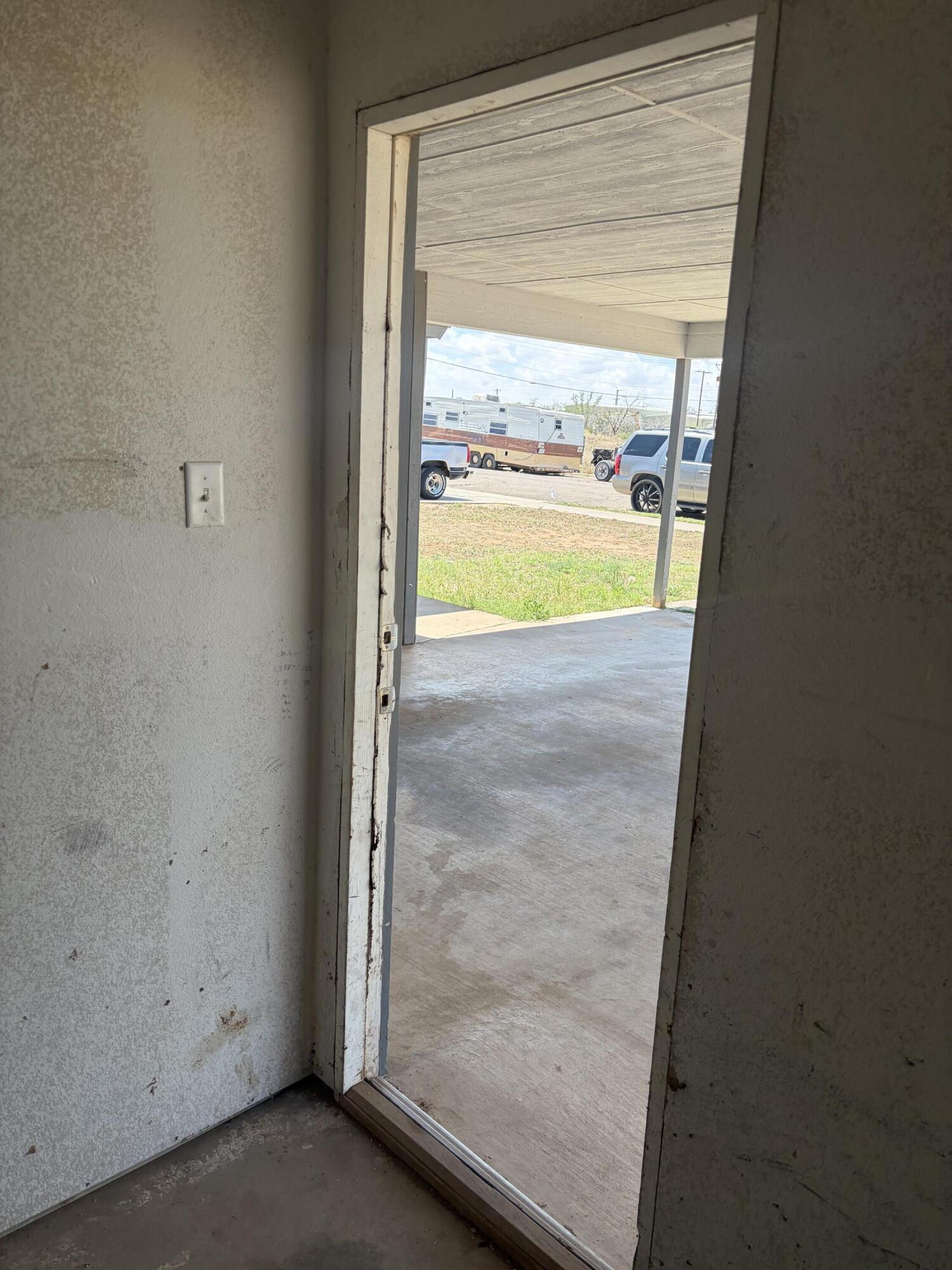 817 Ute Avenue Lubbock, TX 79403 - Photo 26 of 28 IMG_3941