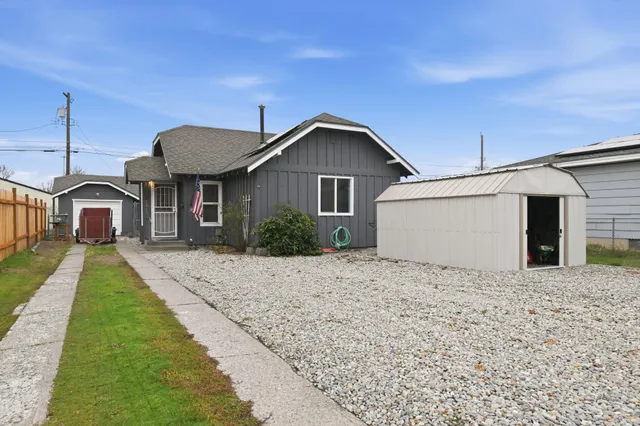 $278,900 | 1818 East Bismark Avenue, Spokane, WA 99208