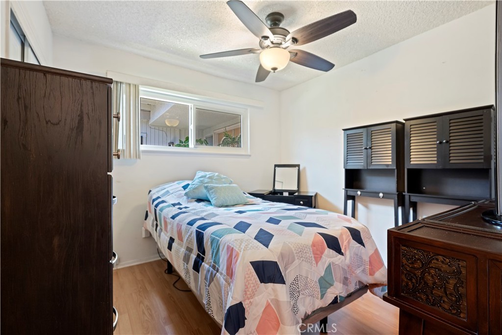 1400 Terrace Rialto, CA 92376 - Photo 19 of 40 first bedroom