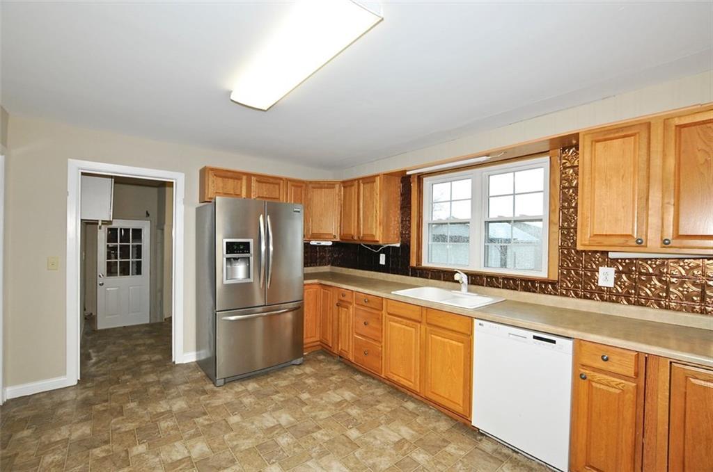 29040 North Cal Carson Road Atlanta, IN 46031 - Photo 3 of 27 Gallery Image 3