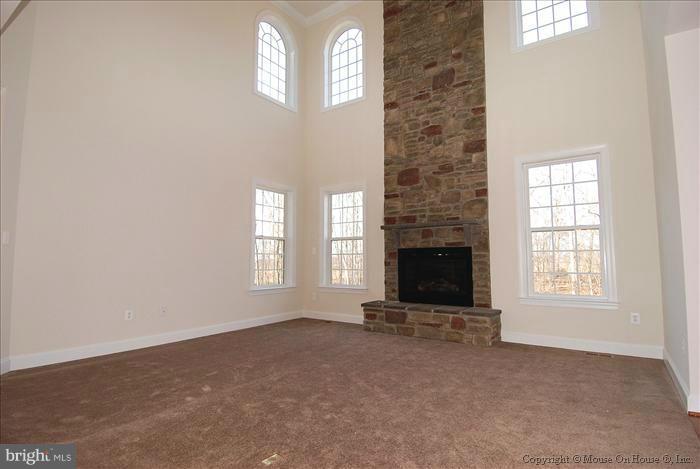 1277 Cambria Road Westminster, MD 21157 - Photo 10 of 28 Family Room