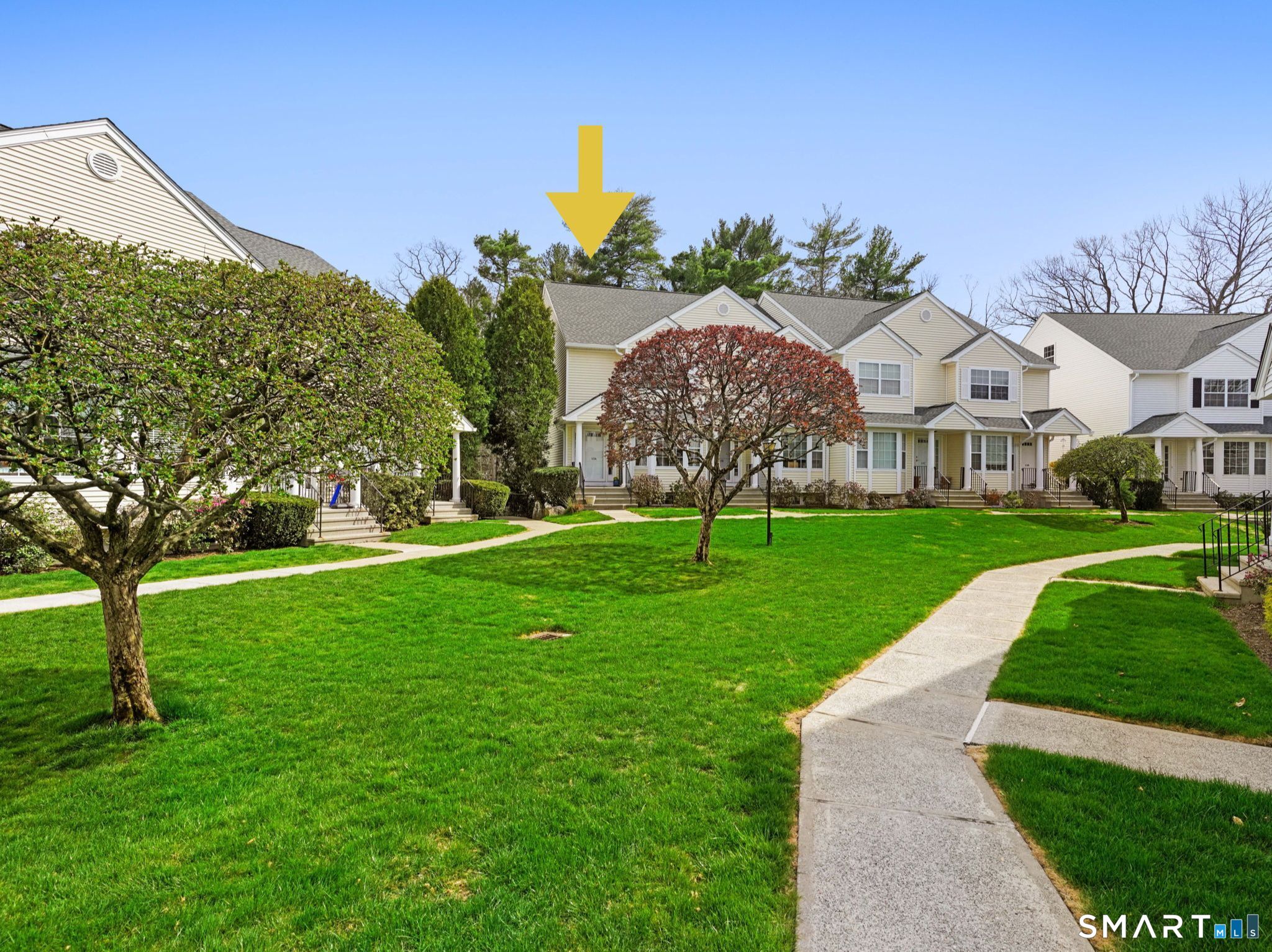 180 Turn Of River Road, Unit 13A Stamford, CT 06905 - Photo 2 of 40 Lovely courtyard view