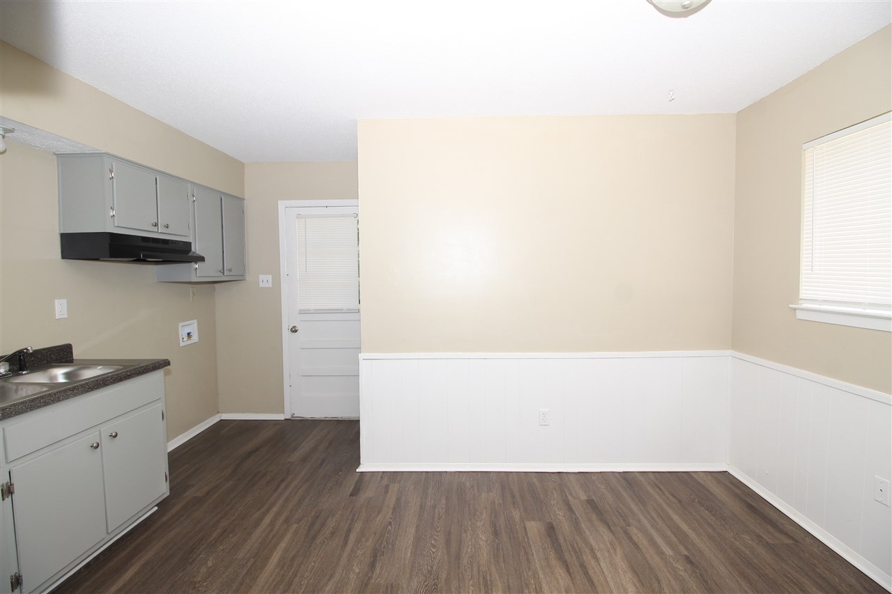 630 Blackhawk Road Memphis, TN 38109 - Photo 4 of 9 Gallery Image 4