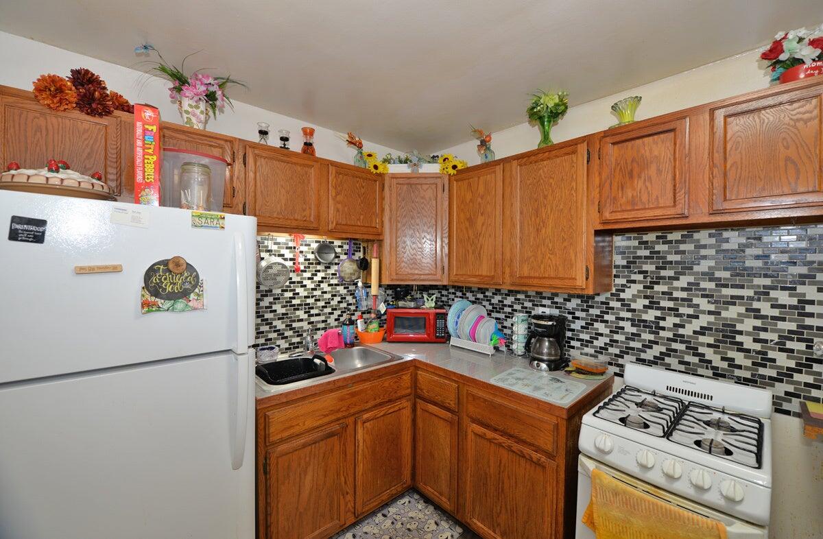 3005 17th Street Racine, WI 53405 - Photo 7 of 20 Kitchen (2022)