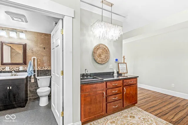 $675,000 | 147 North Center Street, Plainfield, IN 46168