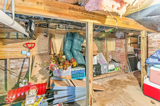 $675,000 | 147 North Center Street, Plainfield, IN 46168