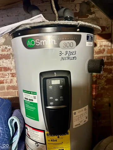 $675,000 | 147 North Center Street, Plainfield, IN 46168