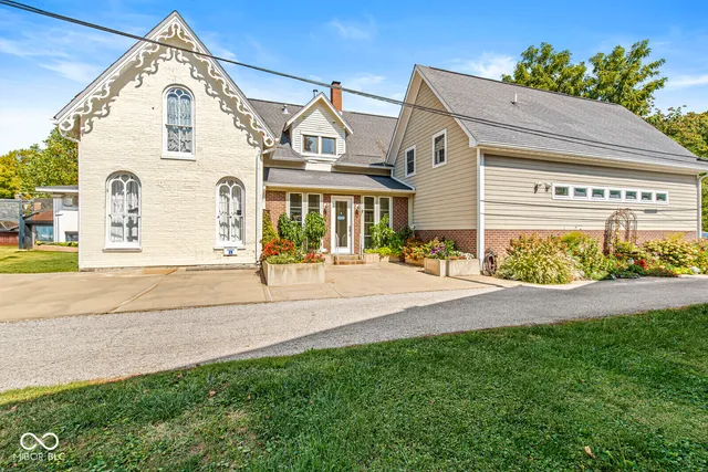 $675,000 | 147 North Center Street, Plainfield, IN 46168