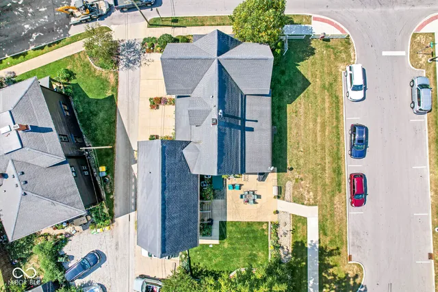 $675,000 | 147 North Center Street, Plainfield, IN 46168