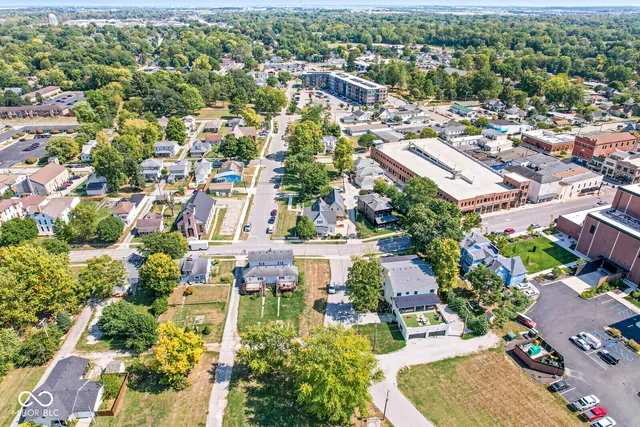 $675,000 | 147 North Center Street, Plainfield, IN 46168