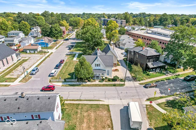 $675,000 | 147 North Center Street, Plainfield, IN 46168