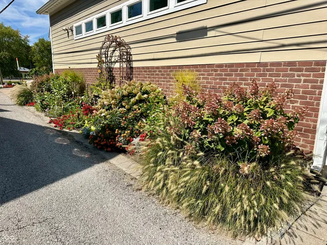 $675,000 | 147 North Center Street, Plainfield, IN 46168