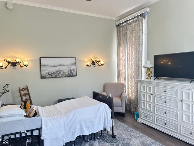 $675,000 | 147 North Center Street, Plainfield, IN 46168