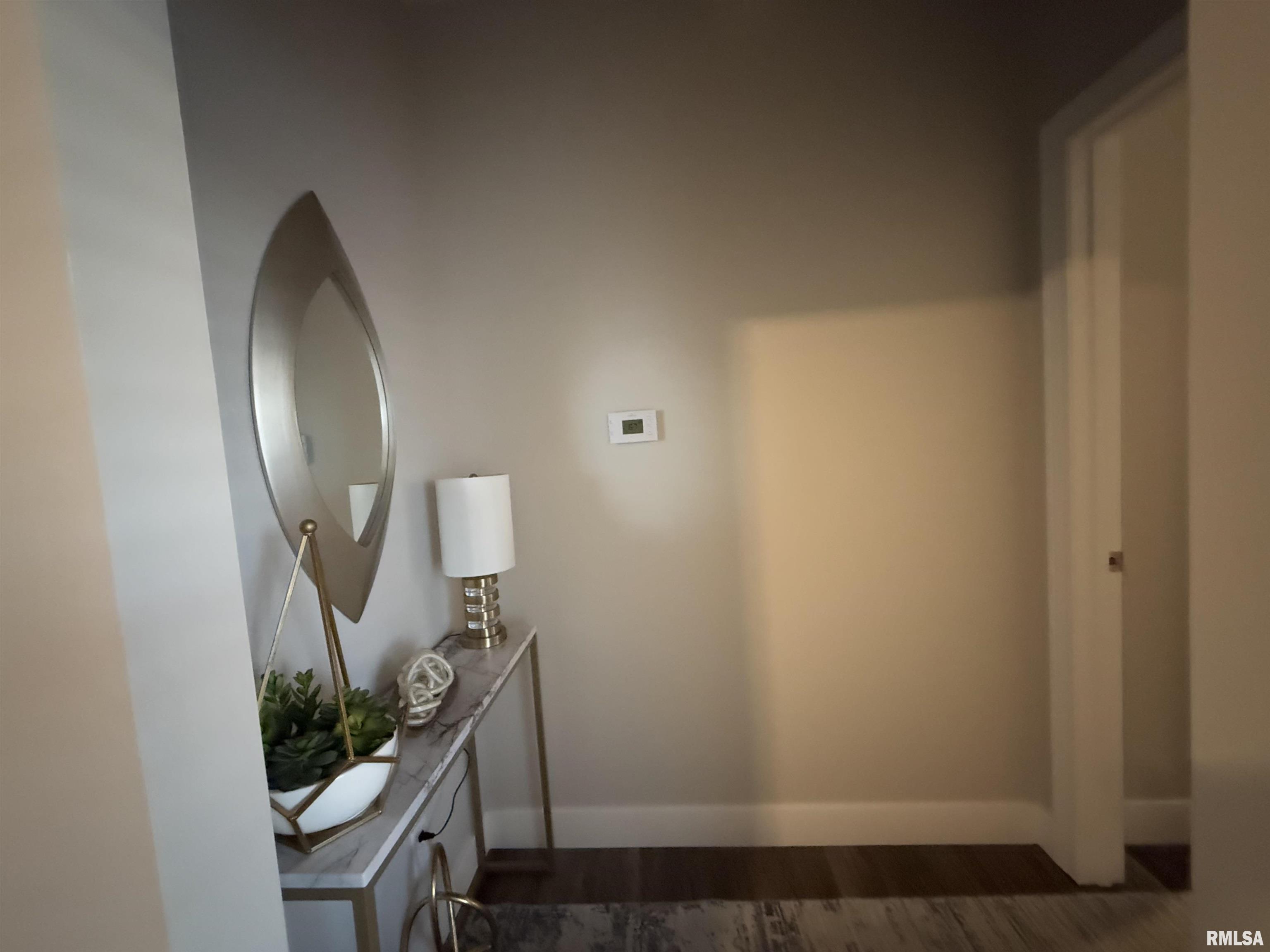 1607 Blenheim Drive Springfield, IL 62711 - Photo 9 of 22