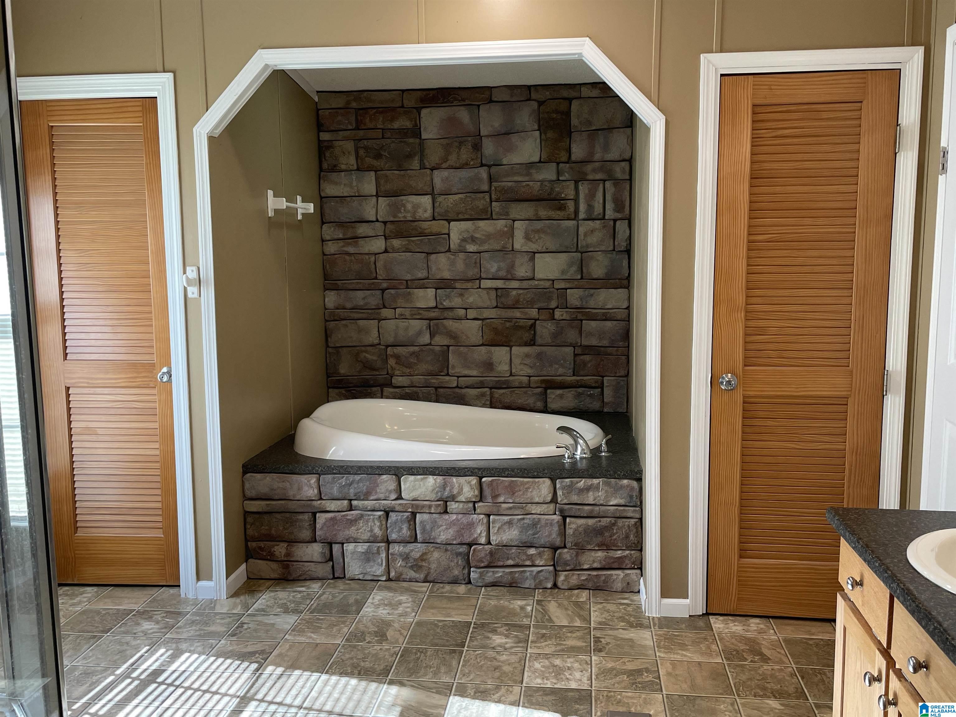 1084 Pine Mountain Road Remlap, AL 35133 - Photo 12 of 29