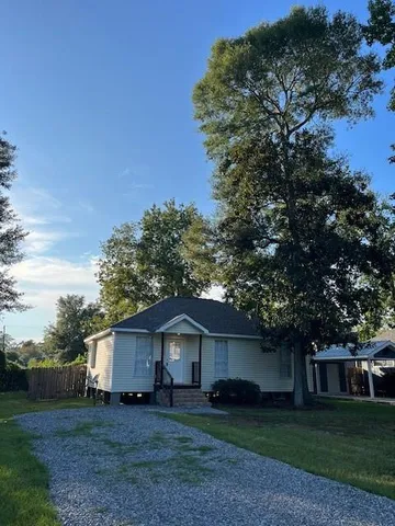 $1,400 | 626 Ramon Street, Mandeville, LA 70448