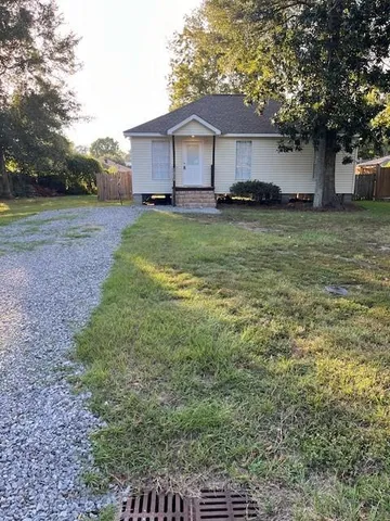 $1,400 | 626 Ramon Street, Mandeville, LA 70448