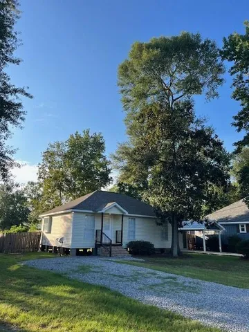 $1,400 | 626 Ramon Street, Mandeville, LA 70448