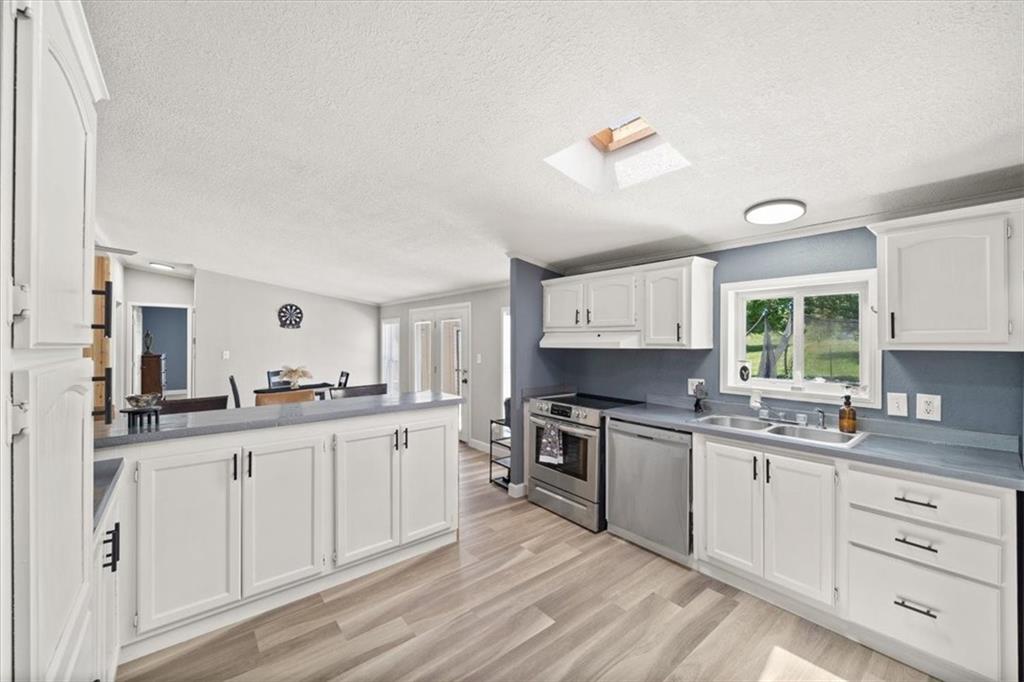 23224 South Cedar Niles Road Spring Hill, KS 66083 - Photo 16 of 39