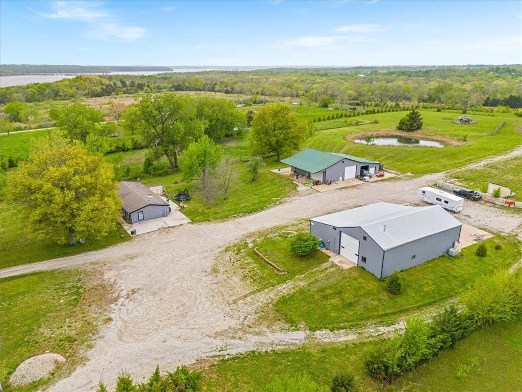 23224 South Cedar Niles Road Spring Hill, KS 66083 - Photo 2 of 39