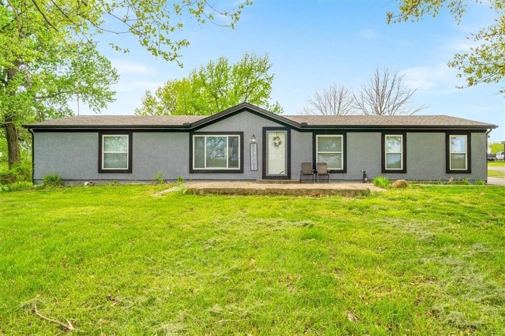 23224 South Cedar Niles Road Spring Hill, KS 66083 - Photo 5 of 39