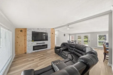 $650,000 | 23224 South Cedar Niles Road, Spring Hill, KS 66083