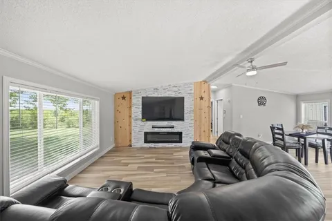 $650,000 | 23224 South Cedar Niles Road, Spring Hill, KS 66083