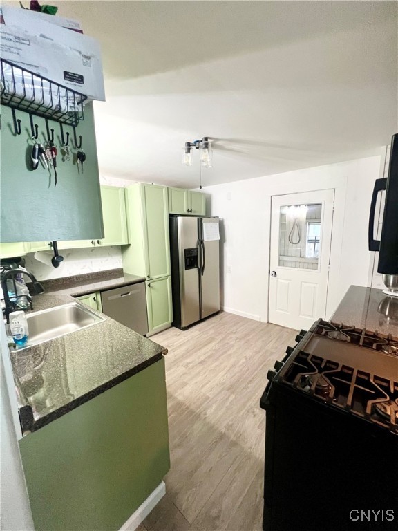 23 Perry Street Auburn, NY 13021 - Photo 7 of 22