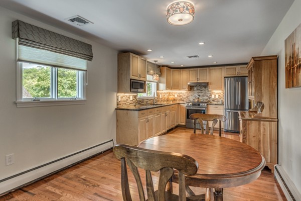 15 Fulton Spring Road Medford, MA 02155 - Photo 7 of 30 Gallery Image 7